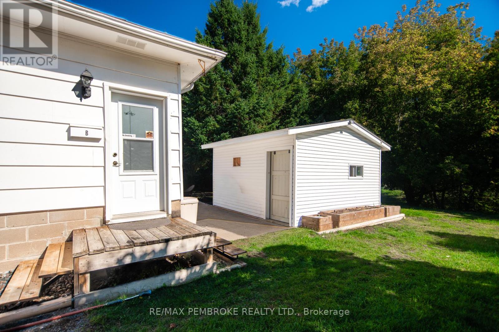 587 Moffat Street, Pembroke, Ontario  K8A 3Y2 - Photo 30 - X12439743