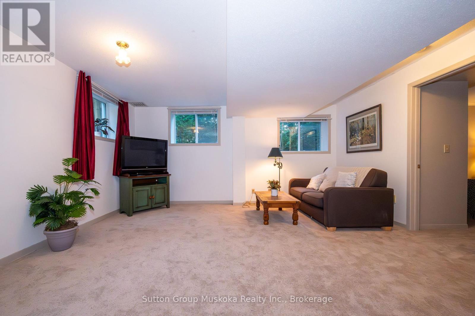 7 Glenwood Drive, Huntsville, Ontario  P1H 1B8 - Photo 23 - X12439363
