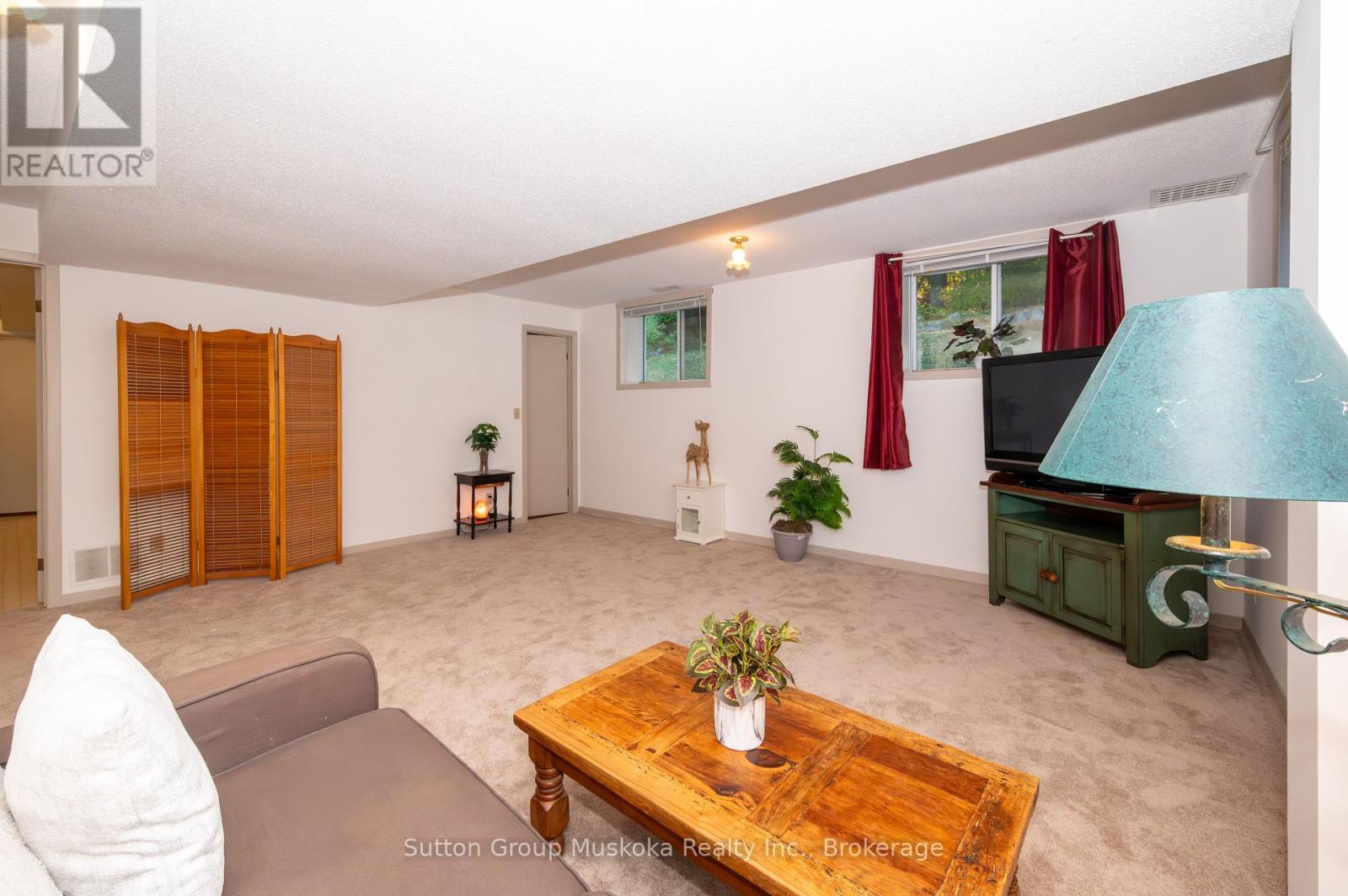 7 Glenwood Drive, Huntsville, Ontario  P1H 1B8 - Photo 24 - X12439363
