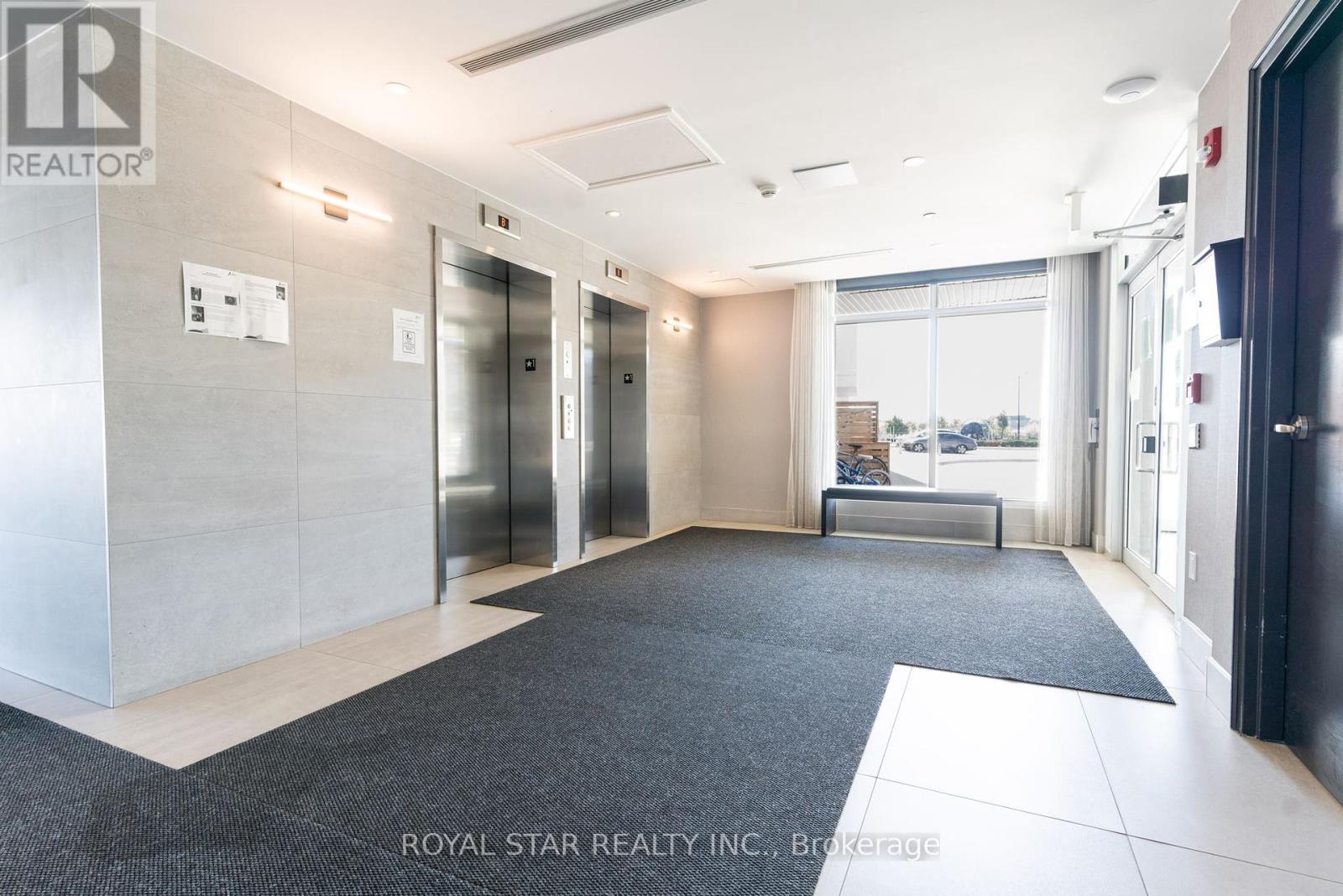 601 - 200 Lagerfeld Drive, Brampton, Ontario  L7A 5G5 - Photo 4 - W12373536