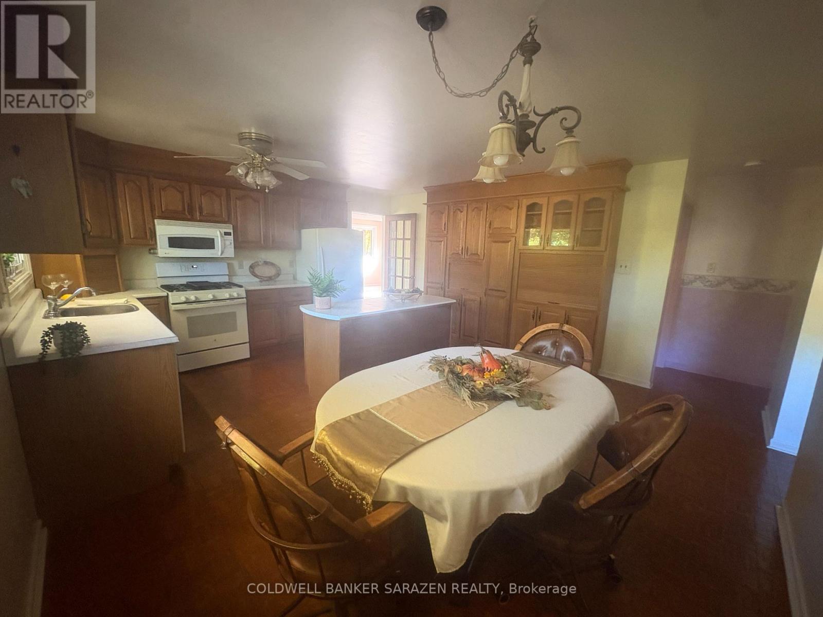 1273 Usborne Street, Mcnab/braeside, Ontario  K0A 1G0 - Photo 9 - X12438452