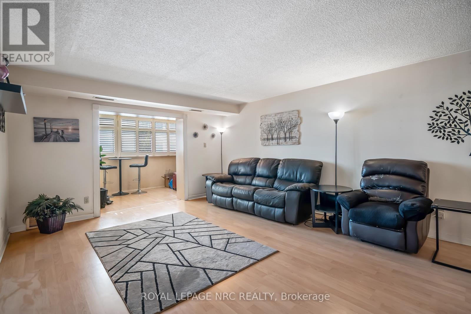 201 - 276 Oakdale Avenue, St. Catharines, Ontario  L2P 3S5 - Photo 14 - X12437853