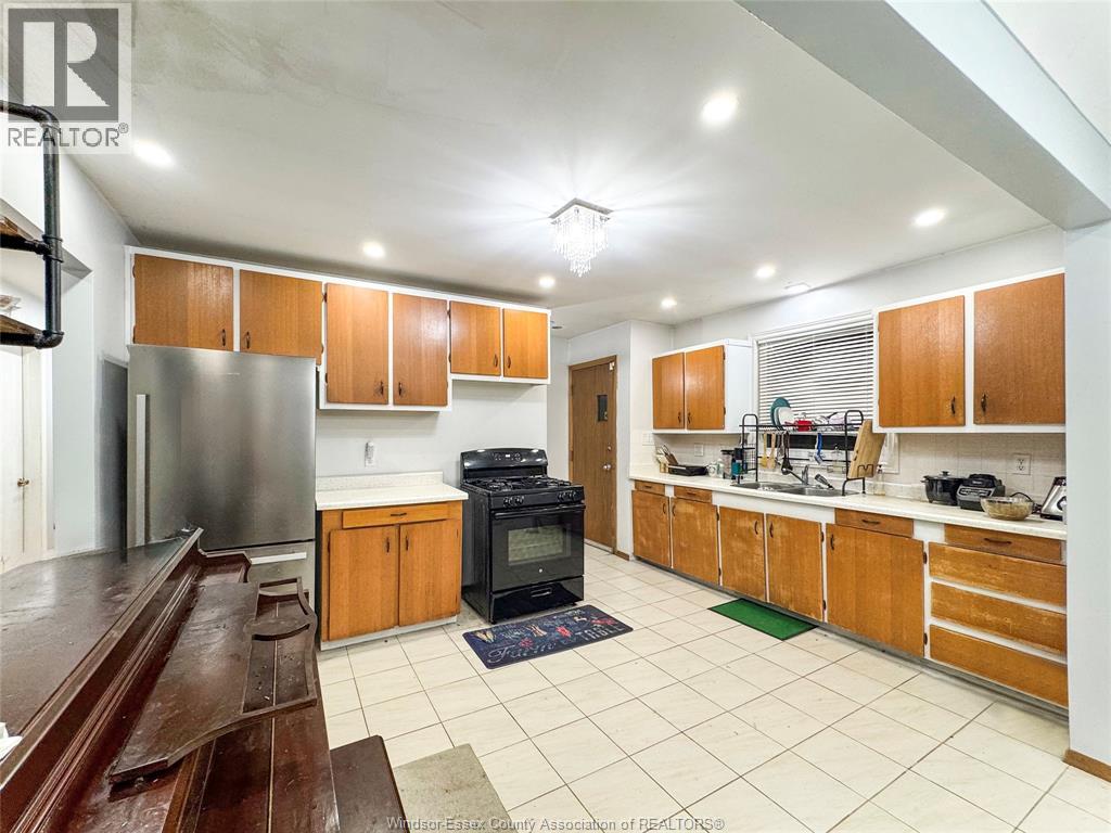 541 Lakeview Avenue, Windsor, Ontario  N8P 1E1 - Photo 13 - 25025078