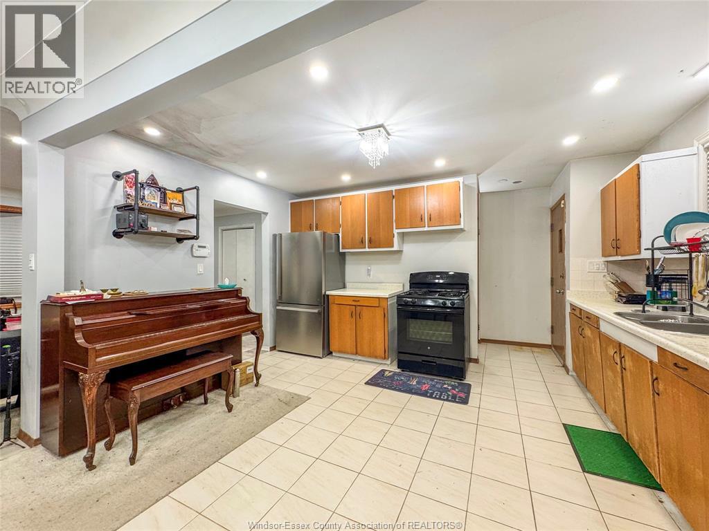 541 Lakeview Avenue, Windsor, Ontario  N8P 1E1 - Photo 14 - 25025078