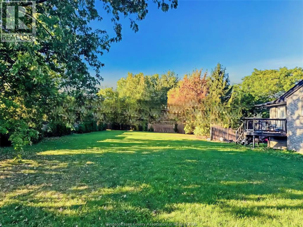 541 Lakeview Avenue, Windsor, Ontario  N8P 1E1 - Photo 35 - 25025078