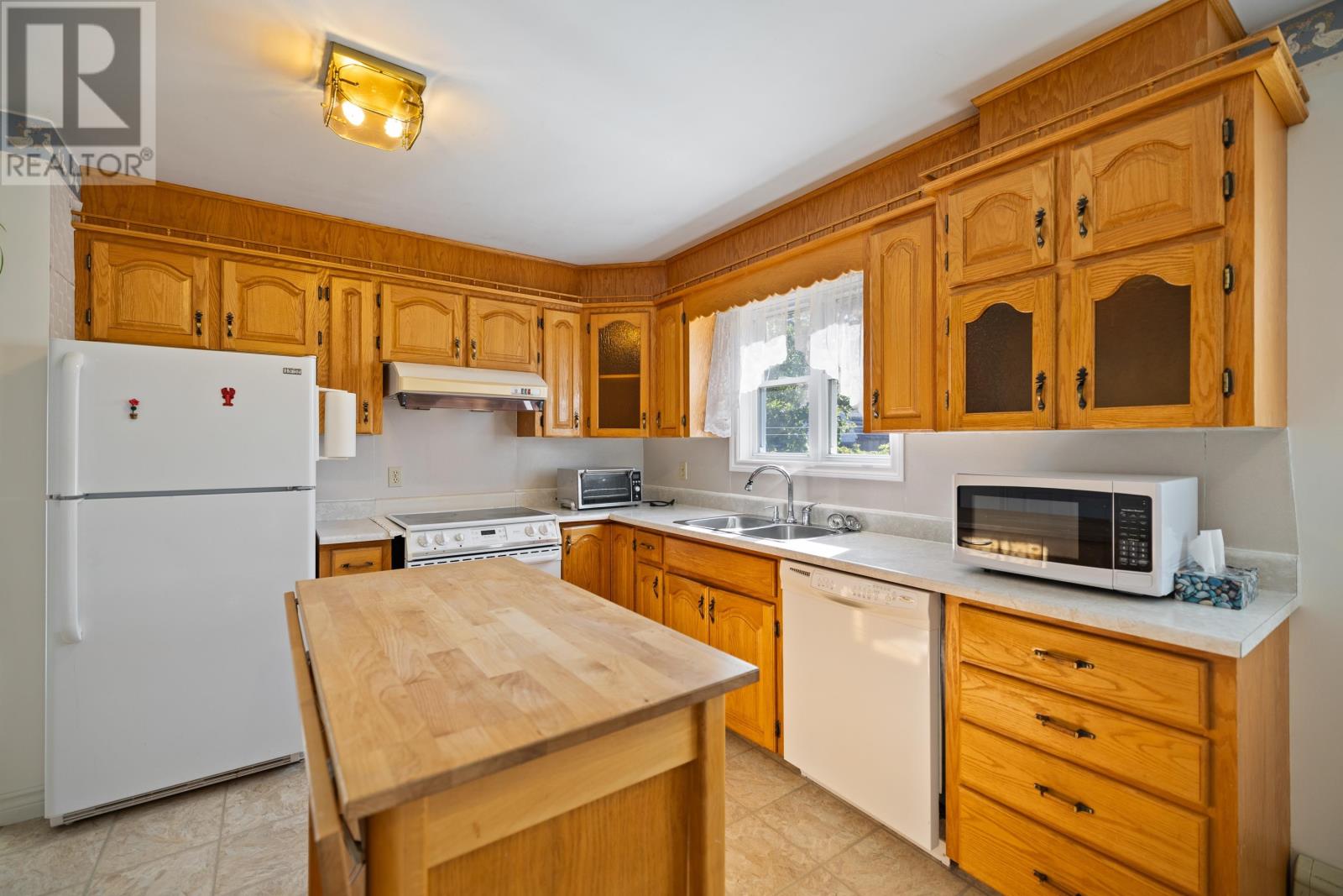 633 Queen Street, Charlottetown, Prince Edward Island  C1A 9C7 - Photo 12 - 202524856