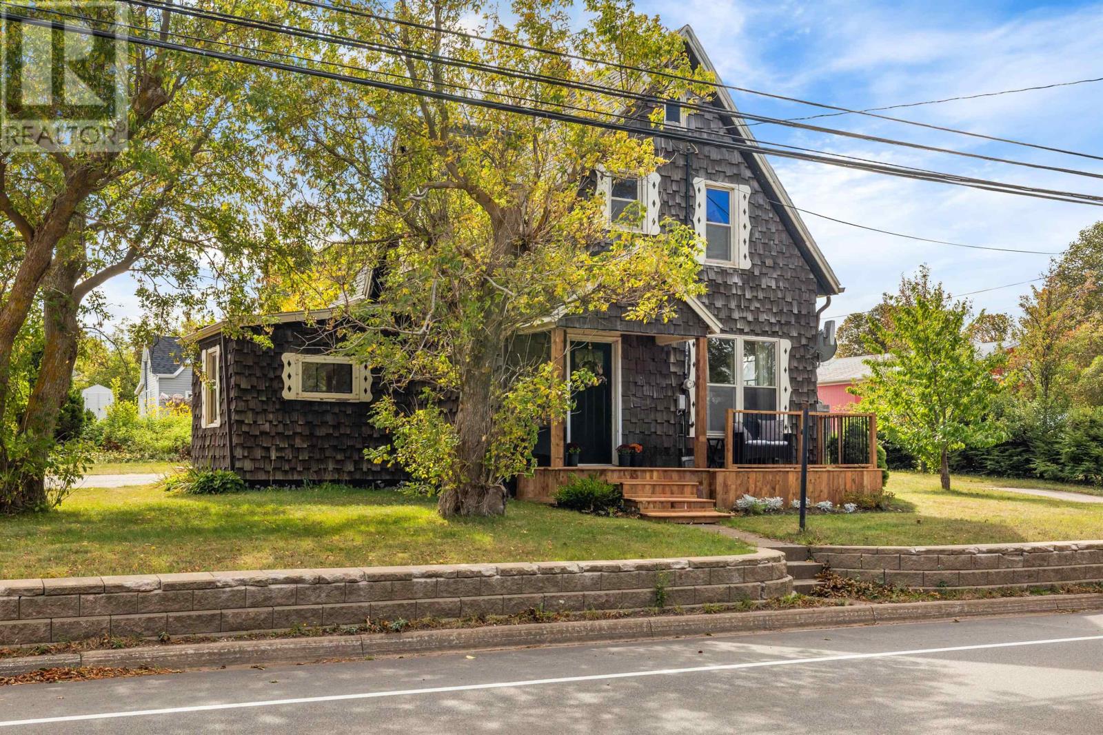 2 Centre Street, Morell, Prince Edward Island  C0A 1S0 - Photo 3 - 202524860