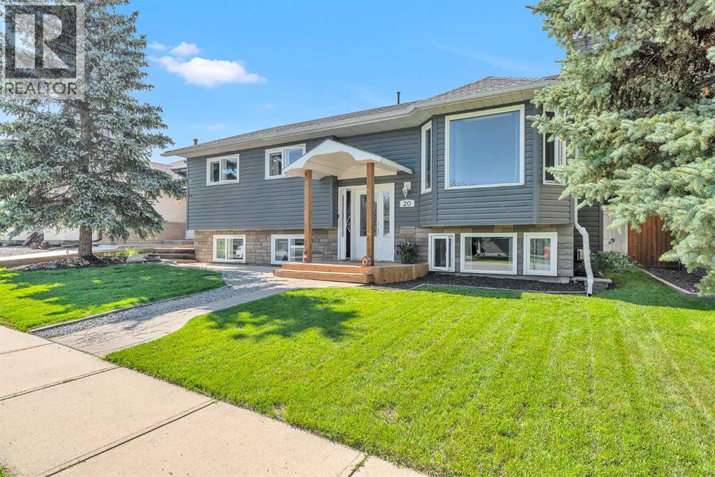 20 Westland Gate, Okotoks, Alberta  T1S 1N1 - Photo 2 - A2244976
