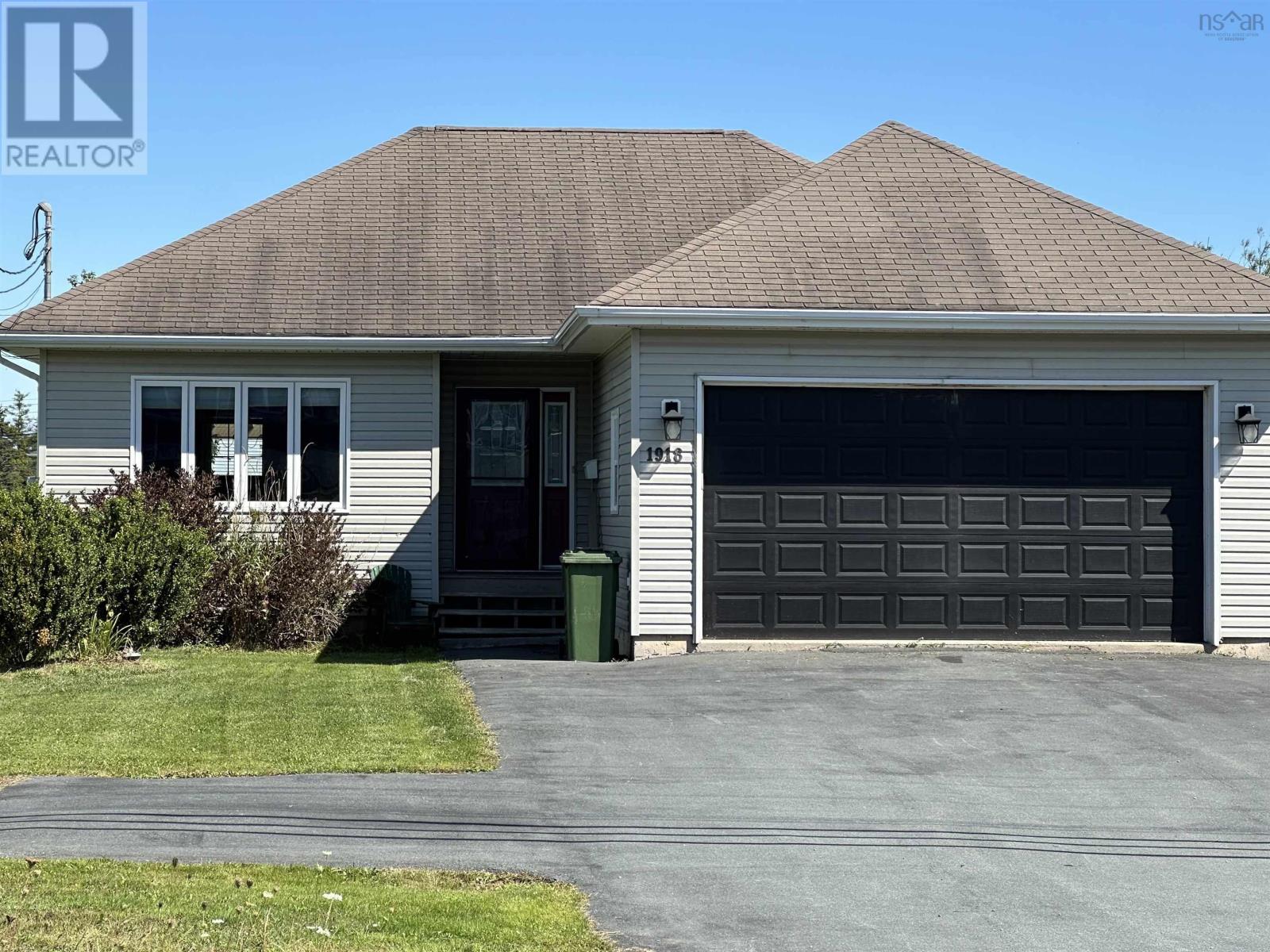 1918 Caldwell Road, Eastern Passage, Nova Scotia  B3G 1J3 - Photo 2 - 202523057