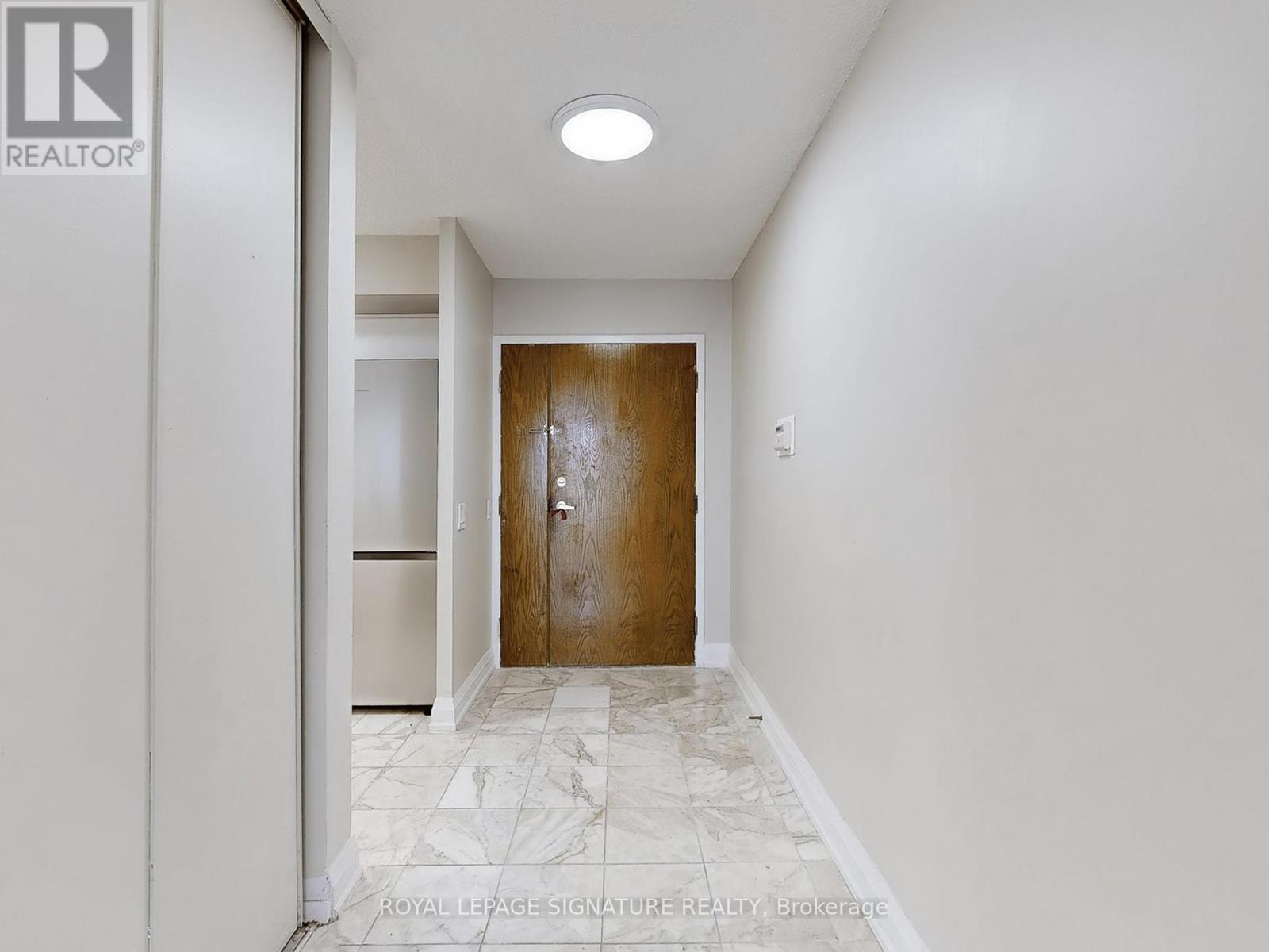 1505 - 100 Upper Madison Avenue, Toronto, Ontario  M2N 6M4 - Photo 12 - C12434184