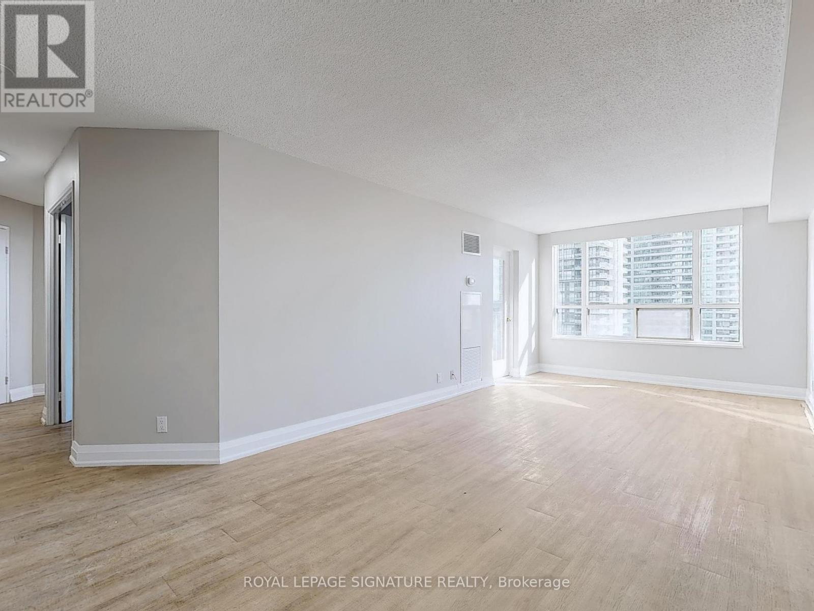 1505 - 100 Upper Madison Avenue, Toronto, Ontario  M2N 6M4 - Photo 6 - C12434184
