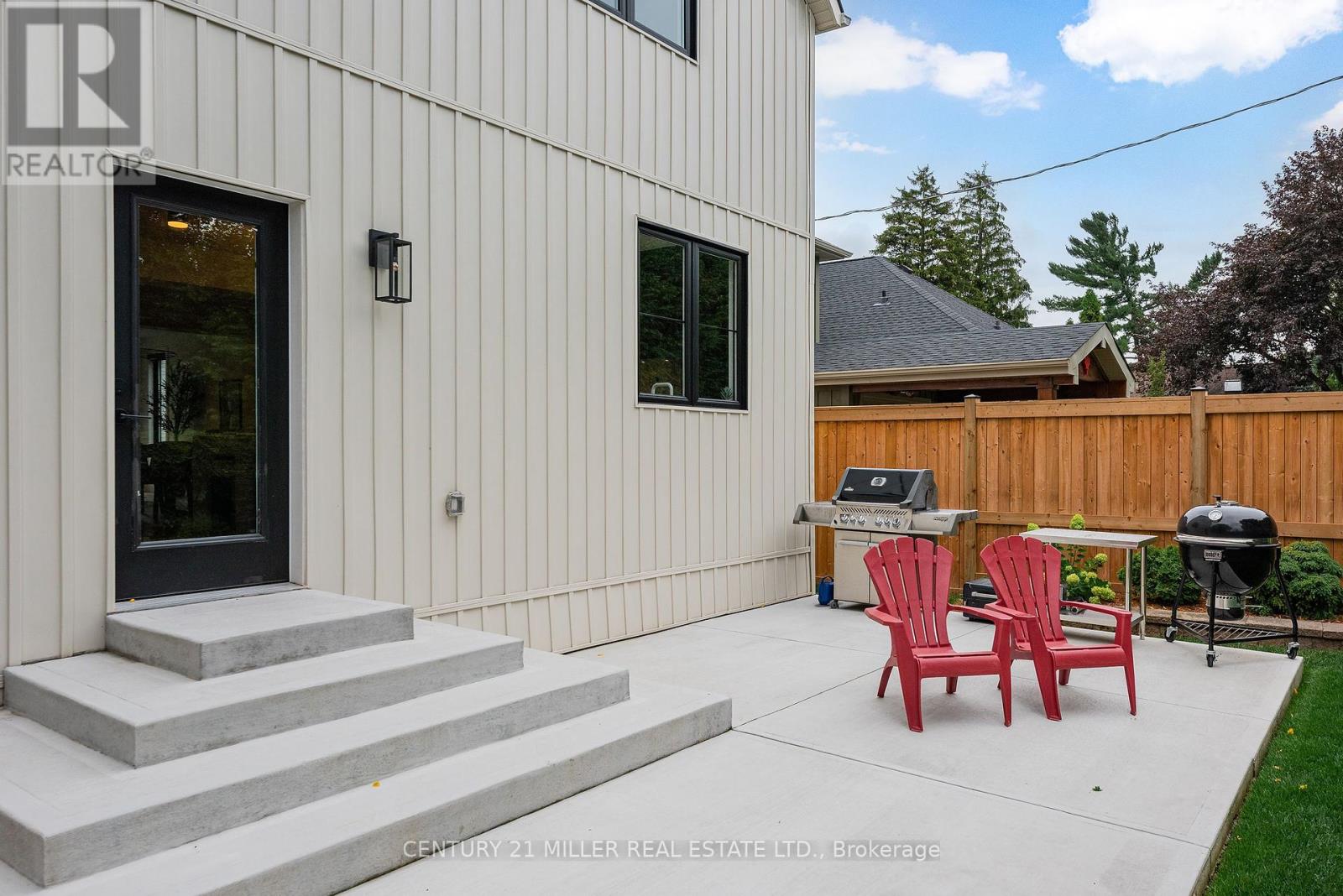 935 Harvey Place, Burlington, Ontario  L7T 3E9 - Photo 48 - W12439484