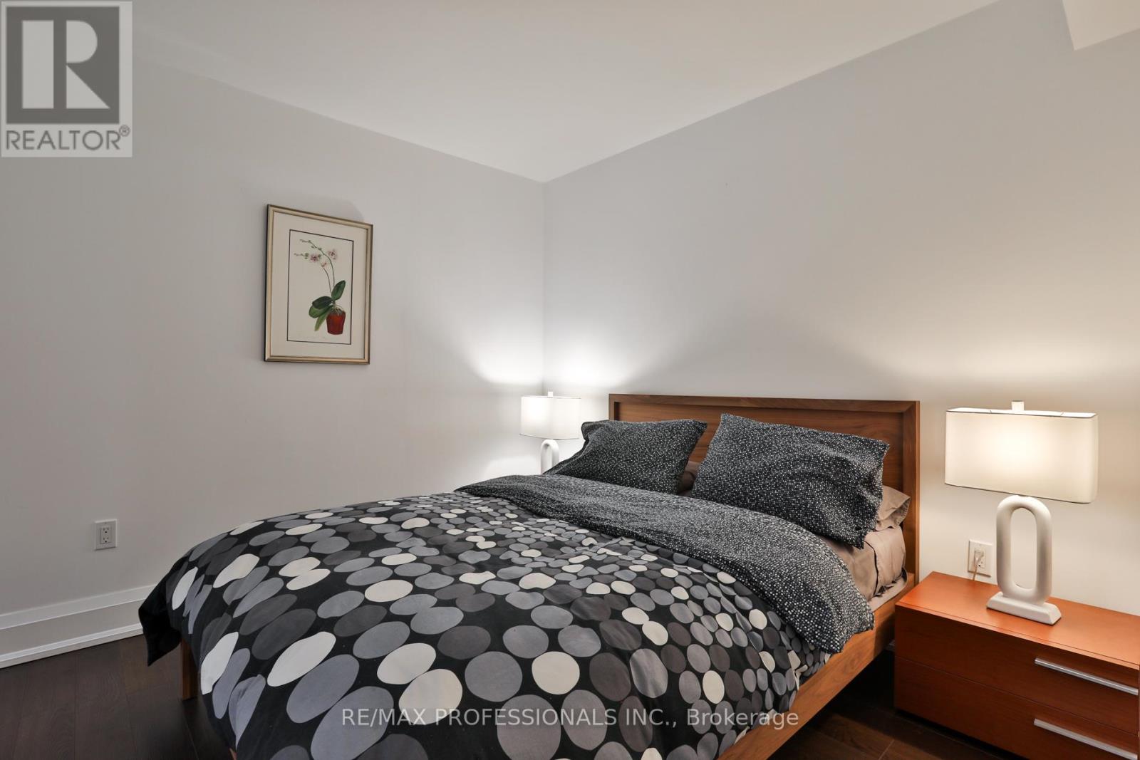 6 Meadowcrest Road, Toronto, Ontario  M8Z 2Y2 - Photo 41 - W12439518