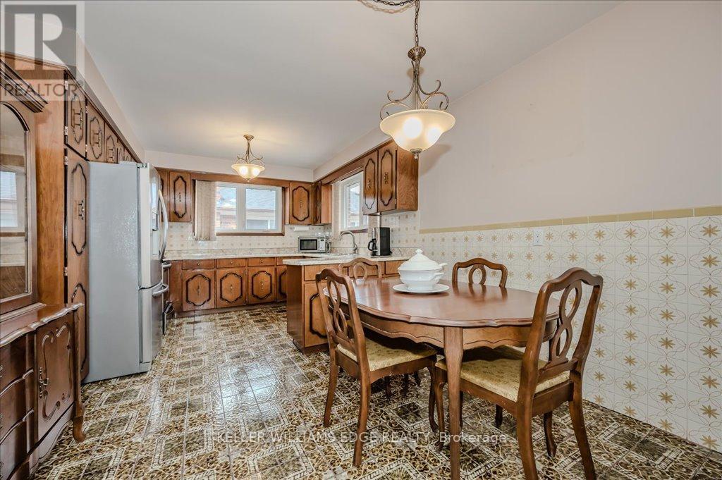 112 Linkdale Road, Brampton, Ontario  L6V 3A2 - Photo 10 - W12439522