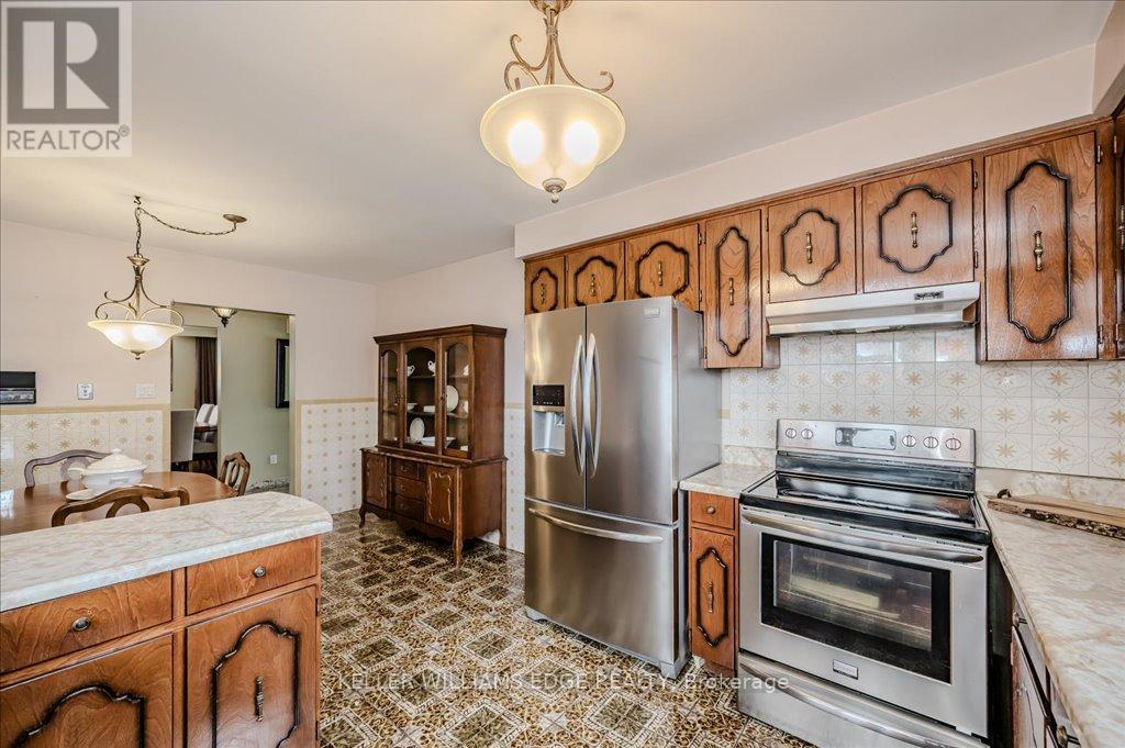 112 Linkdale Road, Brampton, Ontario  L6V 3A2 - Photo 12 - W12439522