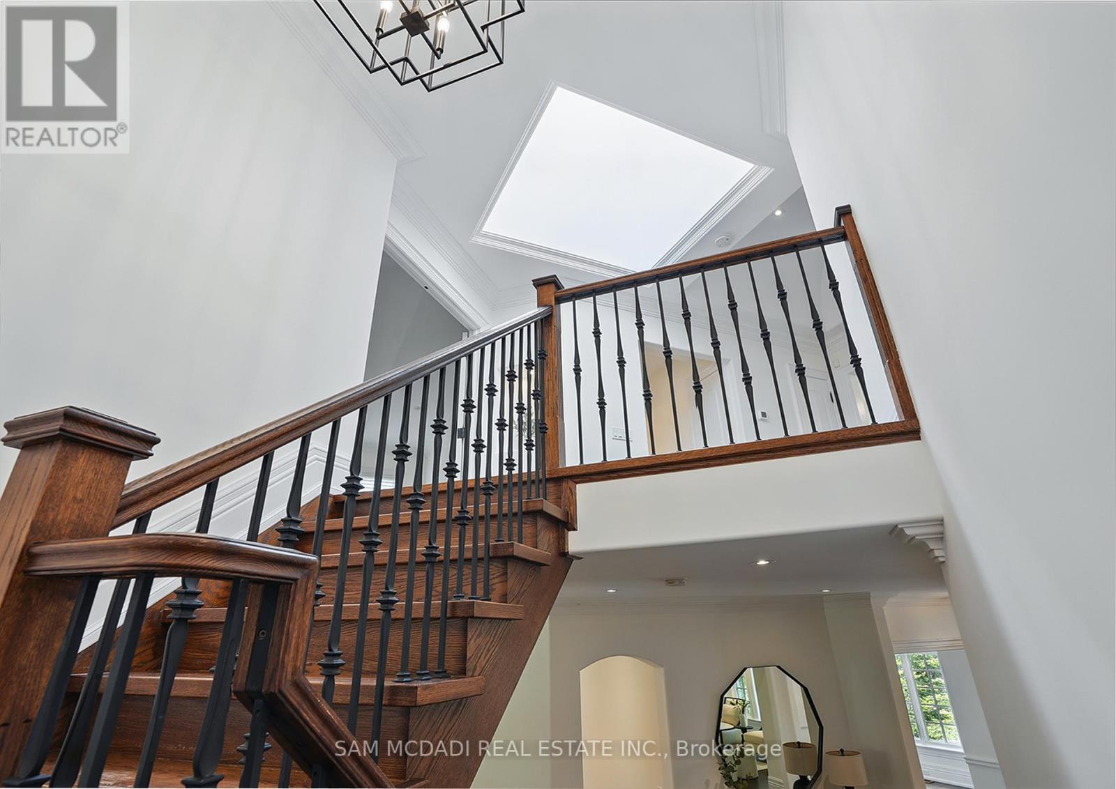 1173 Woodeden Drive, Mississauga, Ontario  L5H 2T7 - Photo 22 - W12439547