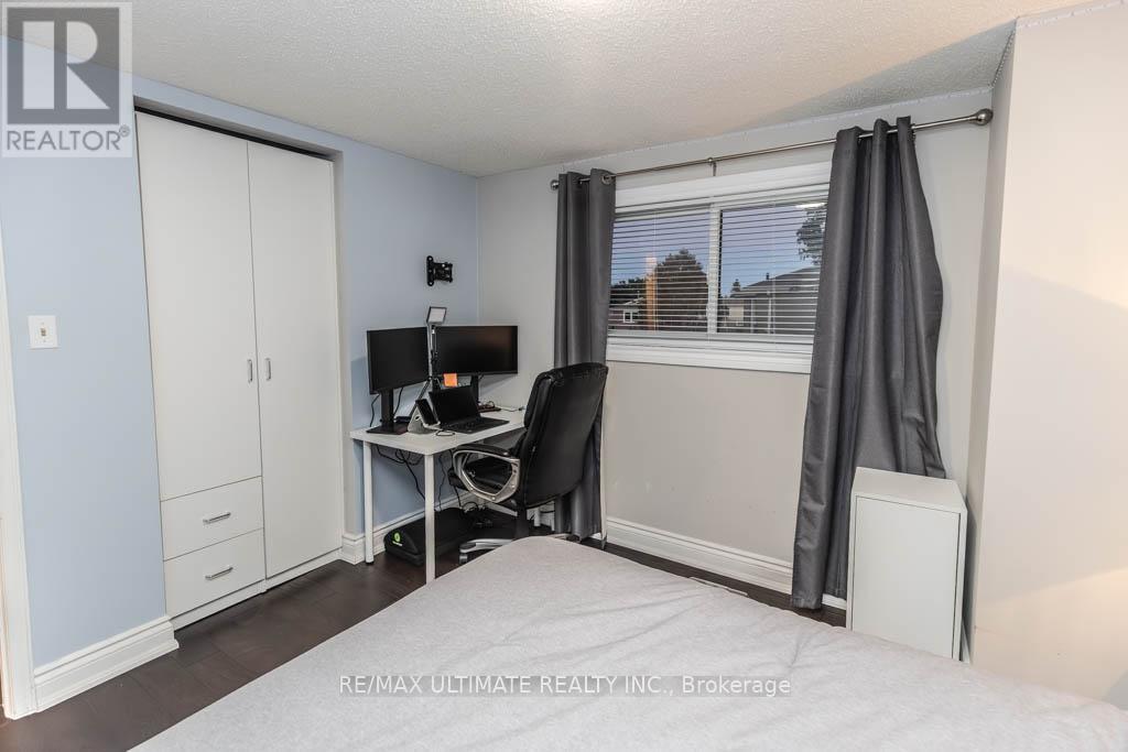 6869 Hickling Crescent, Mississauga, Ontario  L5N 4Y1 - Photo 24 - W12439566