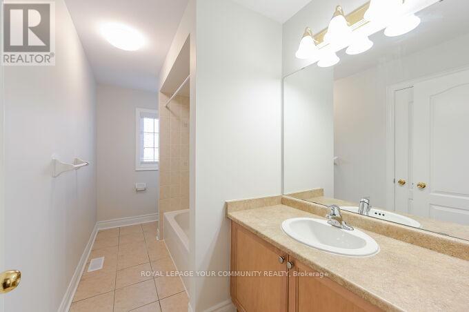 Upper Unit - 128 Watsonbrook Drive, Brampton, Ontario  L6R 0S1 - Photo 27 - W12439576