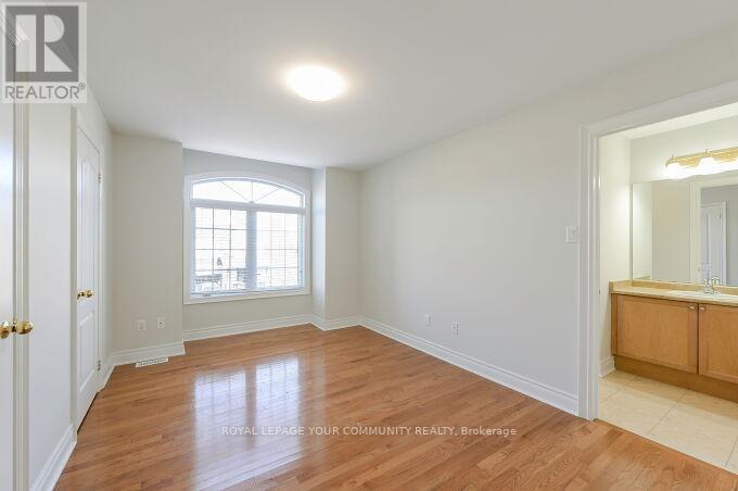Upper Unit - 128 Watsonbrook Drive, Brampton, Ontario  L6R 0S1 - Photo 29 - W12439576