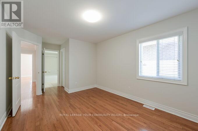 Upper Unit - 128 Watsonbrook Drive, Brampton, Ontario  L6R 0S1 - Photo 33 - W12439576
