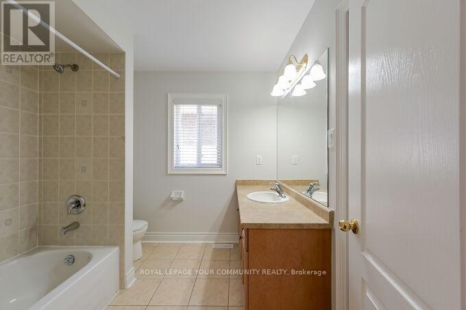 Upper Unit - 128 Watsonbrook Drive, Brampton, Ontario  L6R 0S1 - Photo 36 - W12439576