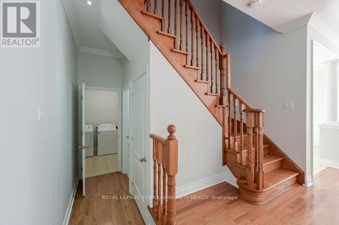 Upper Unit - 128 Watsonbrook Drive, Brampton, Ontario  L6R 0S1 - Photo 38 - W12439576