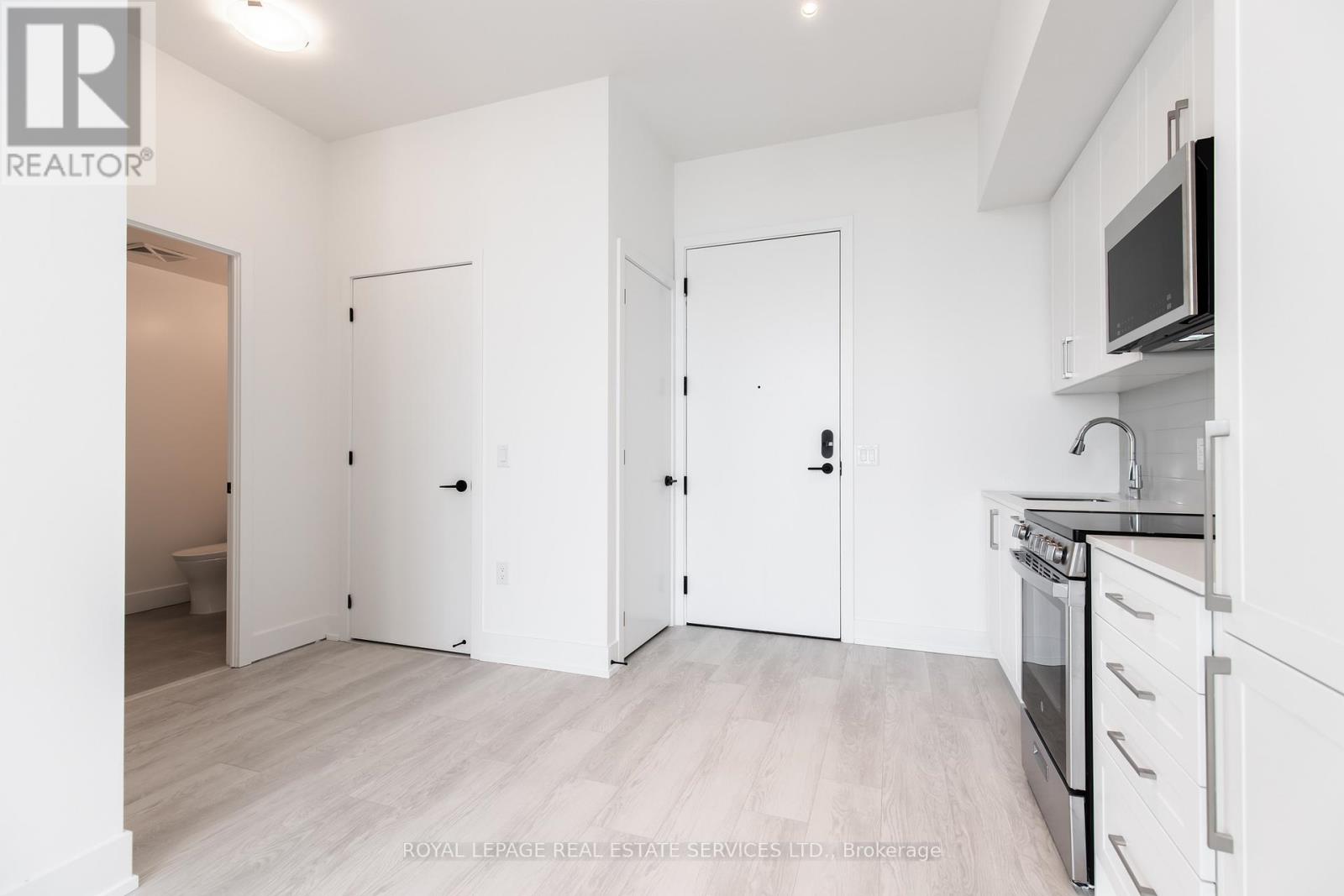807 - 2450 Old Bronte Road, Oakville, Ontario  L6M 5P6 - Photo 7 - W12439584