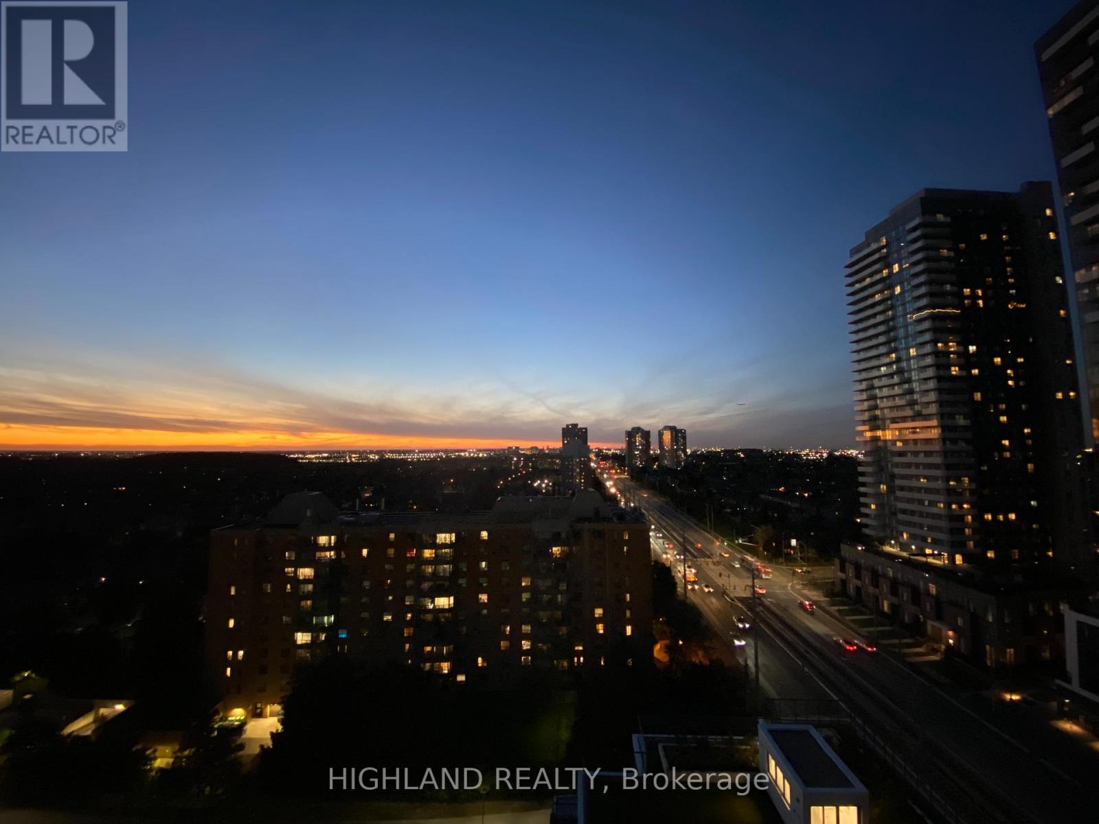 1308 - 15 Watergarden Drive, Mississauga, Ontario  L5R 1B2 - Photo 10 - W12439599