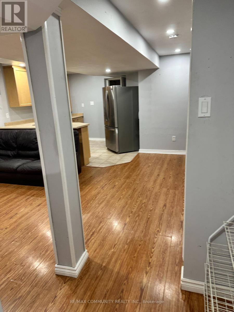 13 Marotta Avenue, Brampton, Ontario  L6X 4W9 - Photo 9 - W12439666