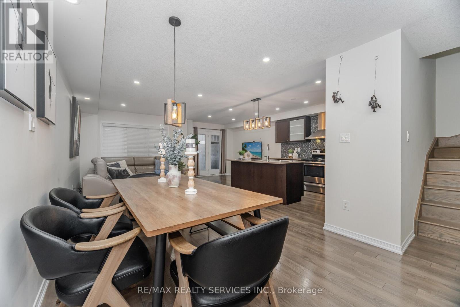 8 Desire Cove, Brampton, Ontario  L7A 4K4 - Photo 10 - W12439675