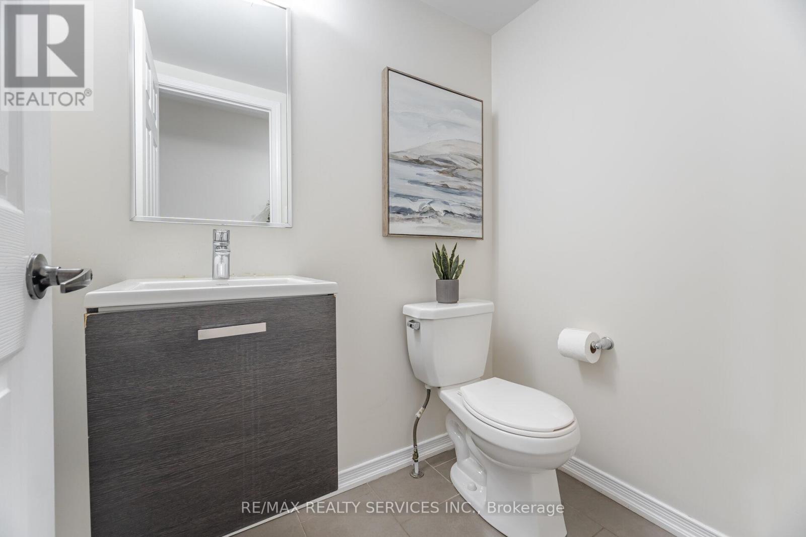 8 Desire Cove, Brampton, Ontario  L7A 4K4 - Photo 21 - W12439675