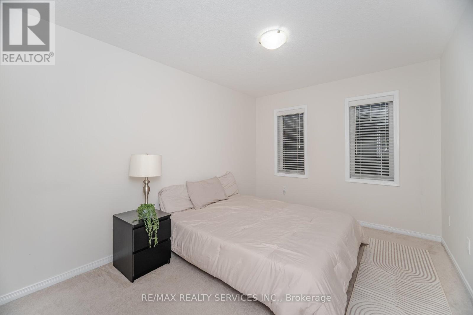8 Desire Cove, Brampton, Ontario  L7A 4K4 - Photo 30 - W12439675