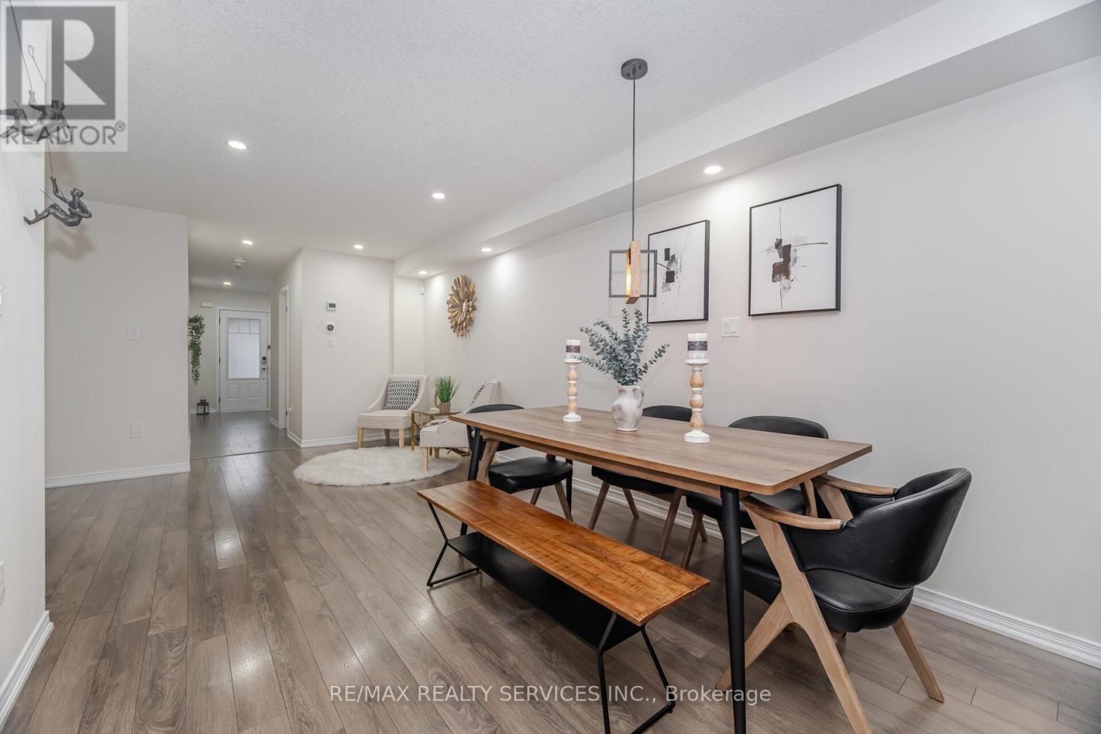 8 Desire Cove, Brampton, Ontario  L7A 4K4 - Photo 7 - W12439675