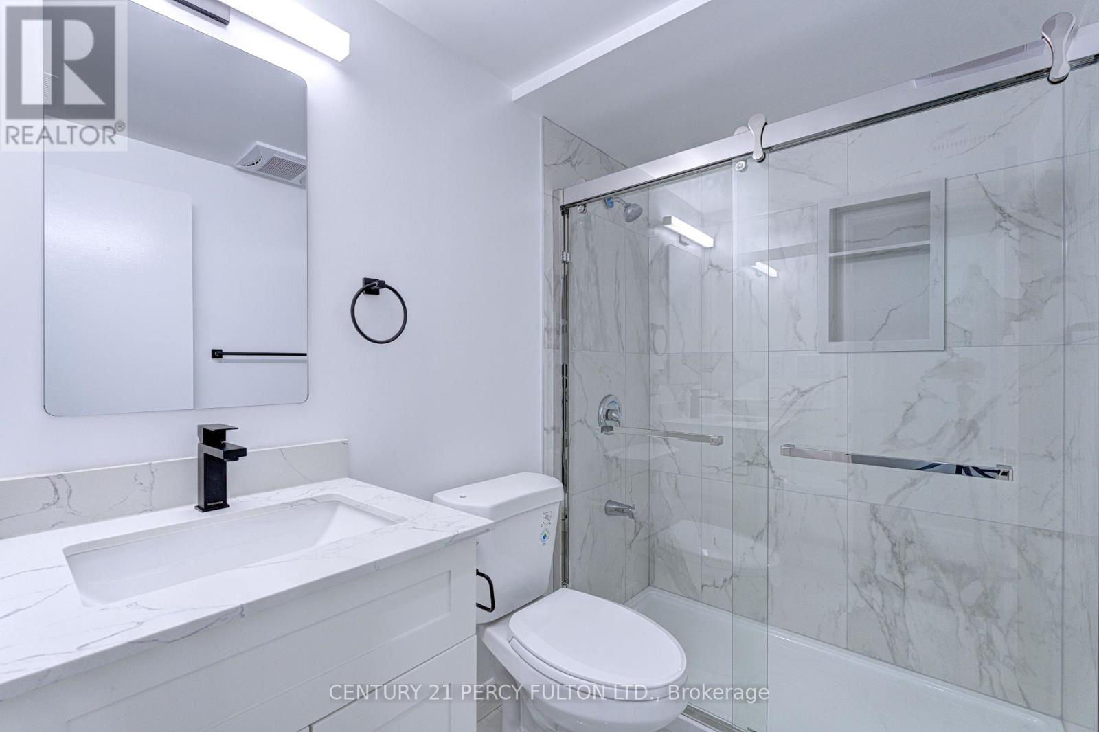 7146 Harwick Drive, Mississauga, Ontario  L4T 3A4 - Photo 21 - W12432314