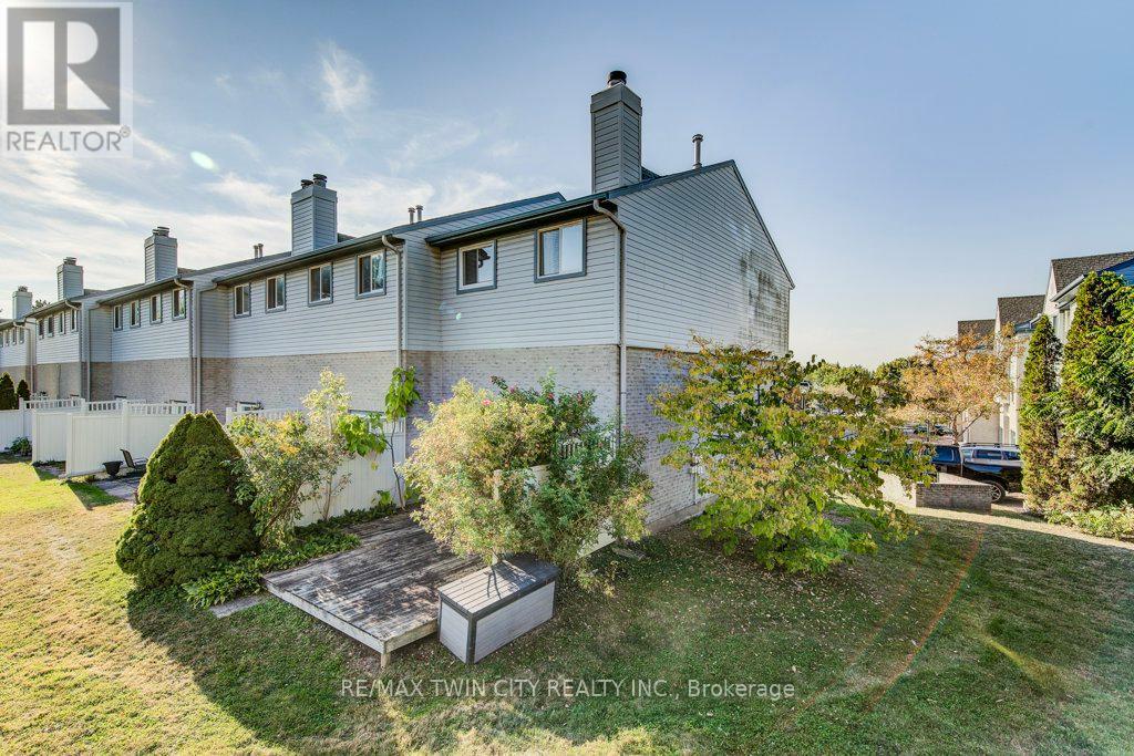 29 - 589 Beechwood Drive, Waterloo, Ontario  N2T 2K9 - Photo 36 - X12409410