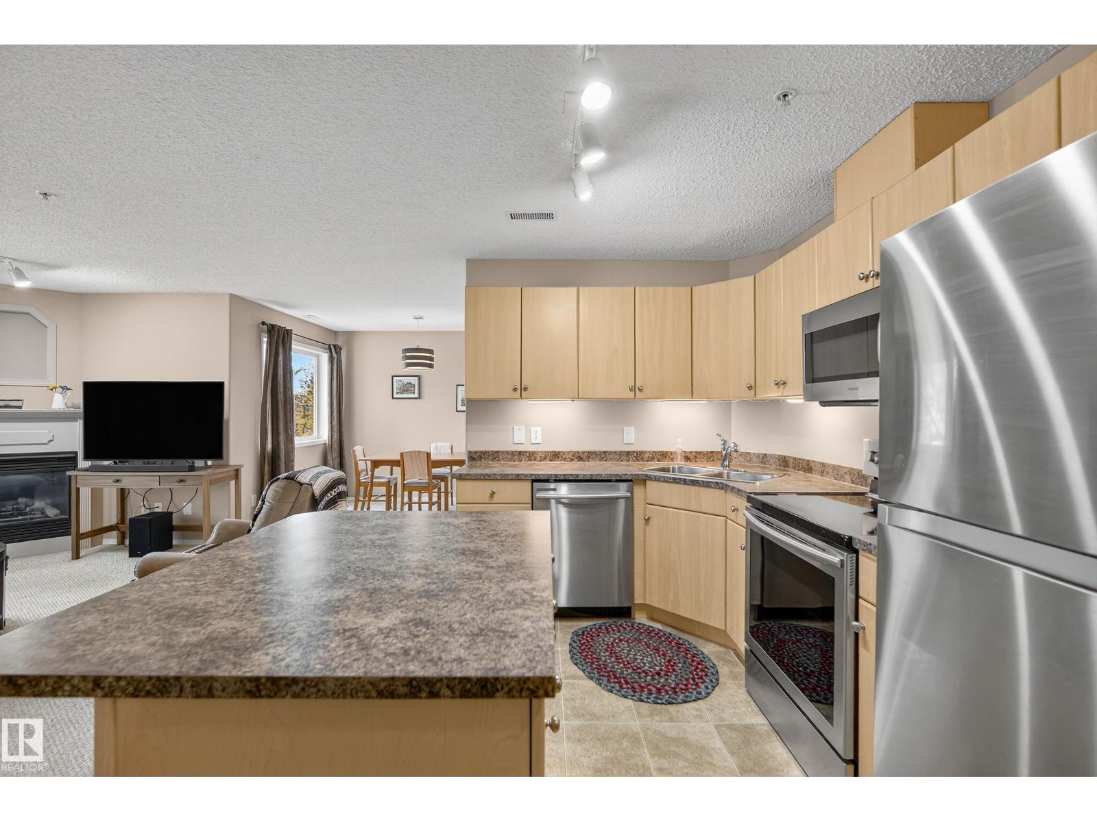 #227 16303 95 St Nw, Edmonton, Alberta  T5Z 3V1 - Photo 5 - E4460383