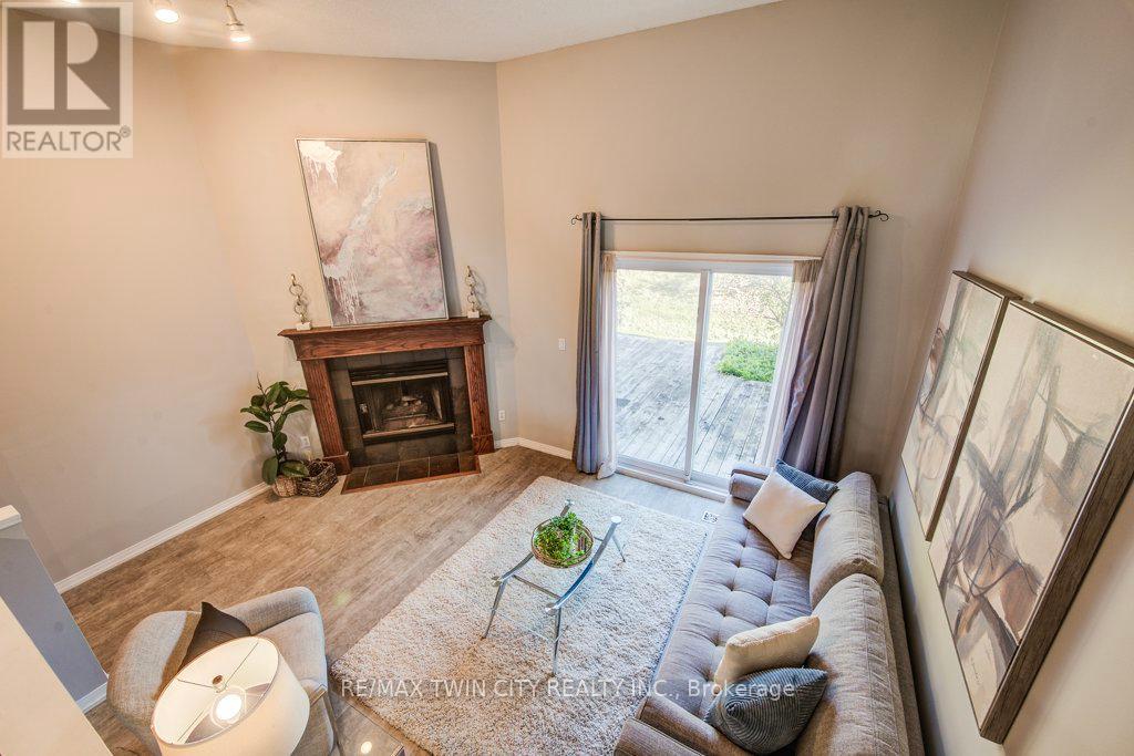 29 - 589 BEECHWOOD DRIVE, Waterloo, Ontario