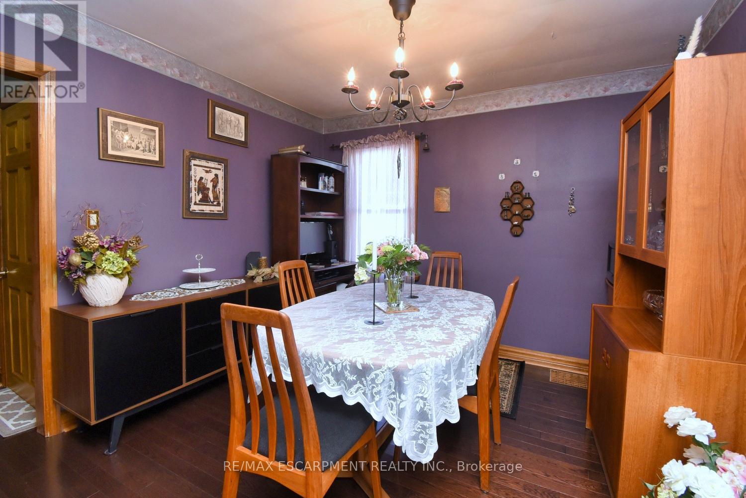 251 East 31st Street, Hamilton, Ontario  L8V 3P6 - Photo 7 - X12382722