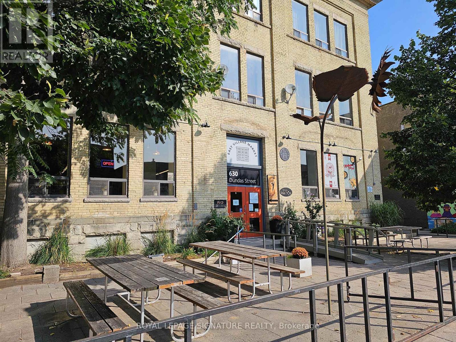 630 DUNDAS STREET, London East, Ontario
