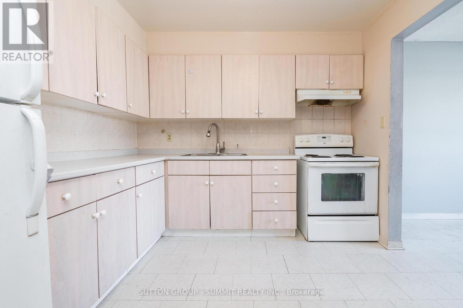 264 - 100 Brownleigh Avenue, Welland, Ontario  L3B 5V8 - Photo 13 - X12439515
