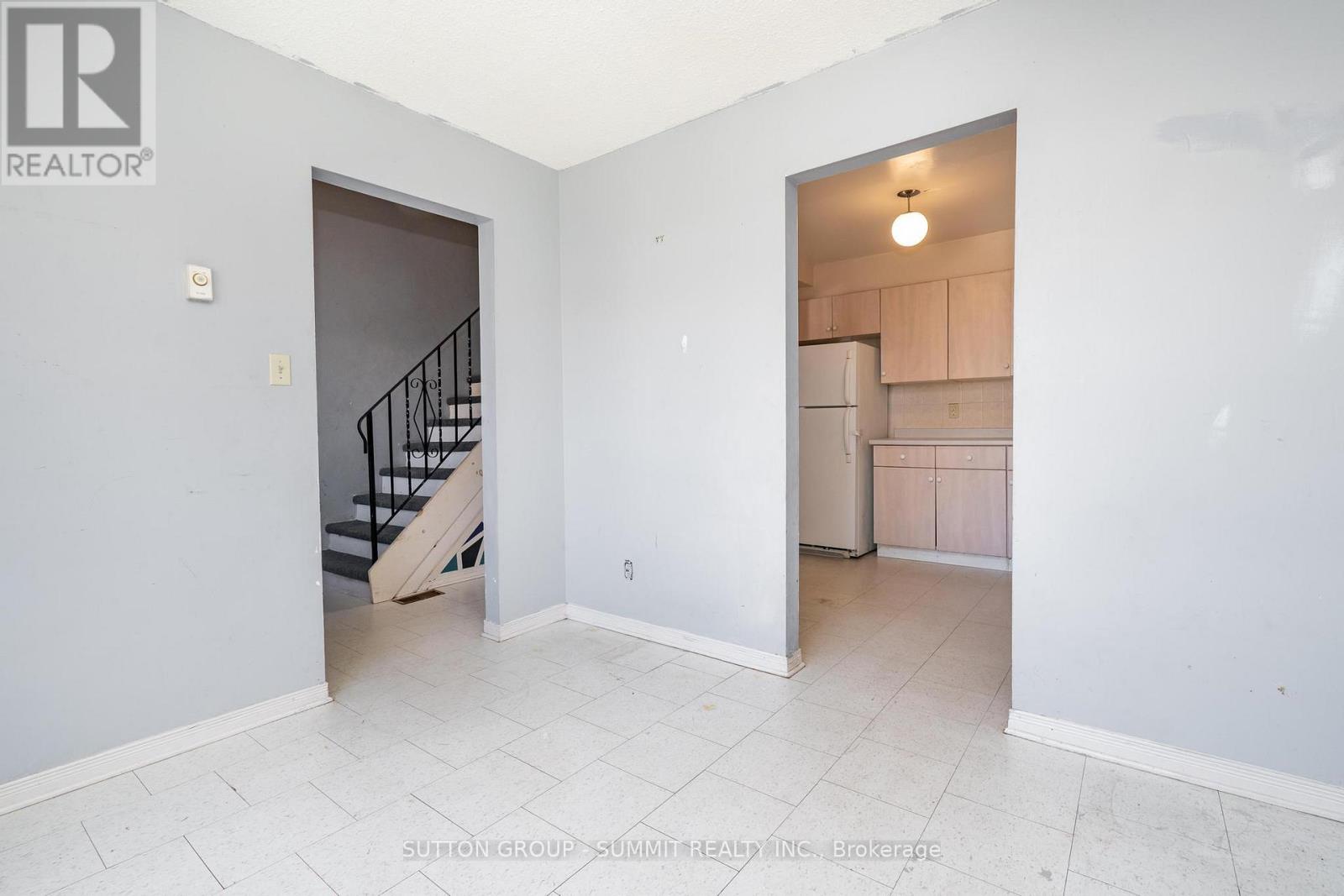 264 - 100 Brownleigh Avenue, Welland, Ontario  L3B 5V8 - Photo 6 - X12439515