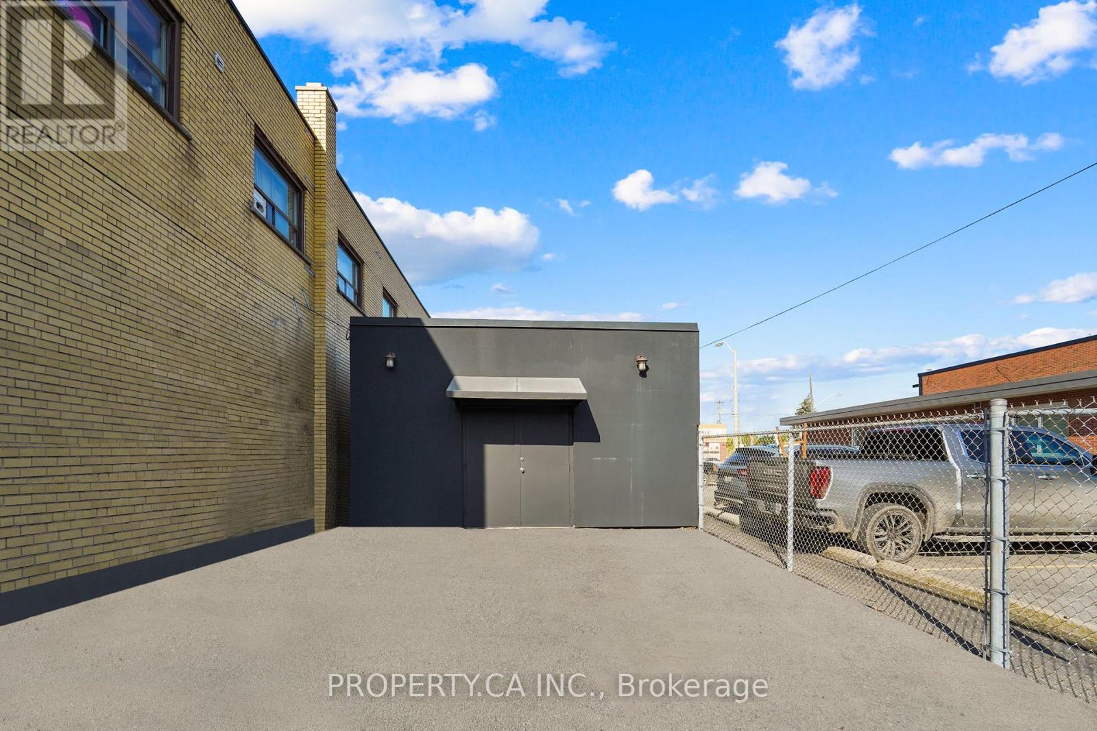 188 Parkdale Avenue N, Hamilton, Ontario  L8H 5X2 - Photo 34 - X12439551
