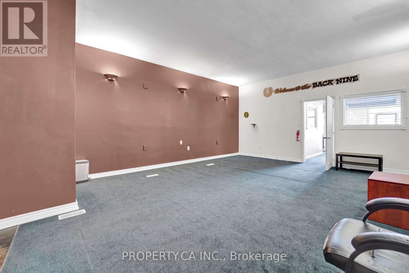 188 Parkdale Avenue N, Hamilton, Ontario  L8H 5X2 - Photo 6 - X12439551