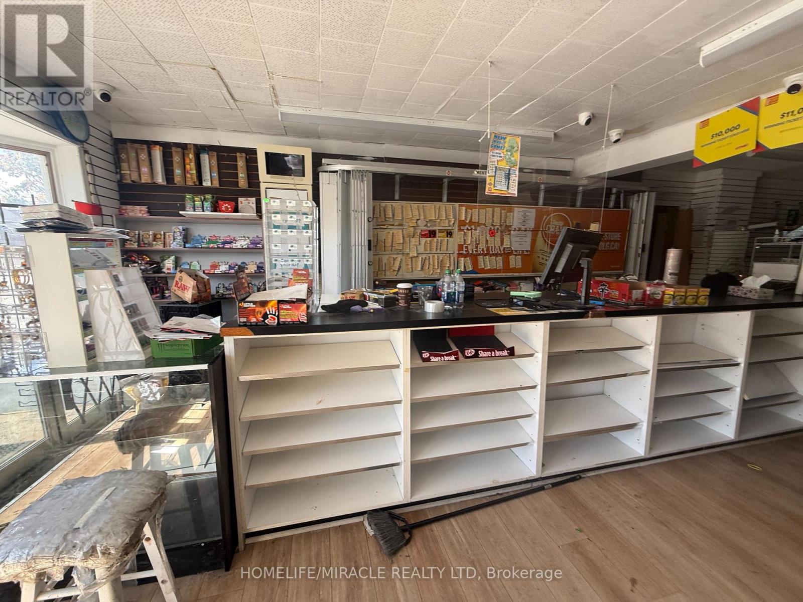 124 Hoffman Street, Kitchener, Ontario  N2M 3N1 - Photo 20 - X12439598