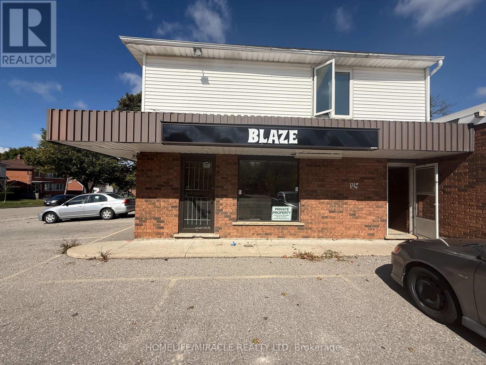 124 Hoffman Street, Kitchener, Ontario  N2M 3N1 - Photo 3 - X12439598