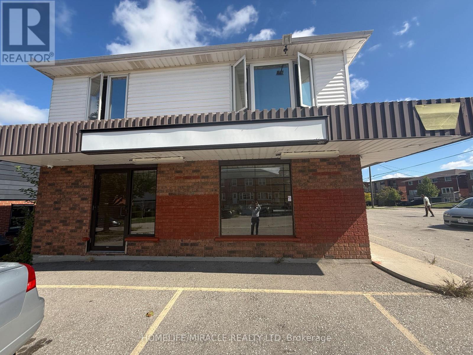 124 Hoffman Street, Kitchener, Ontario  N2M 3N1 - Photo 8 - X12439598