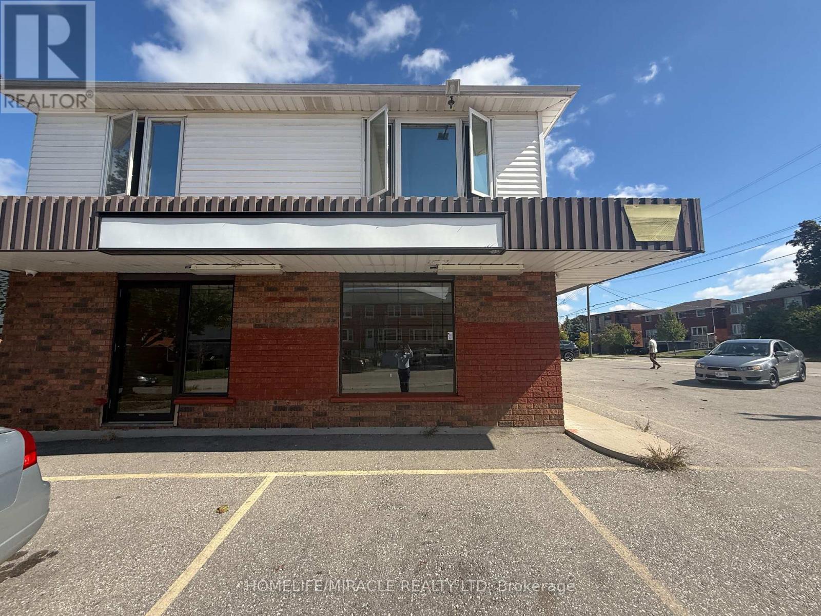 124 Hoffman Street, Kitchener, Ontario  N2M 3N1 - Photo 9 - X12439598