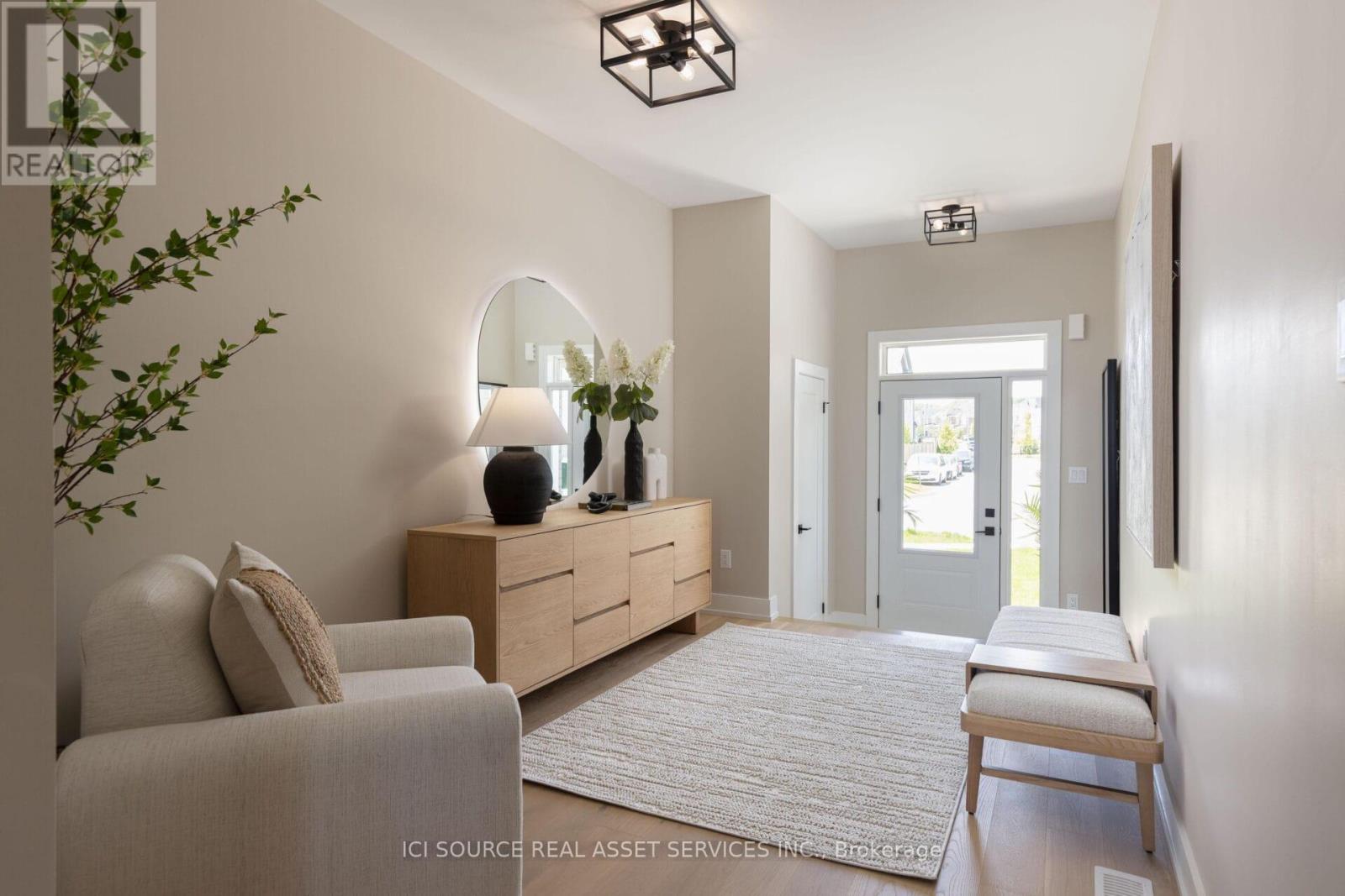 4061-1 Fracchioni Drive, Lincoln, Ontario  L3J 0R5 - Photo 4 - X12439604