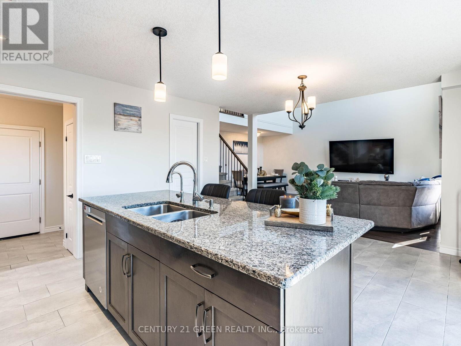 29 Stuckey Lane, East Luther Grand Valley, Ontario  L9W 6W5 - Photo 17 - X12439623