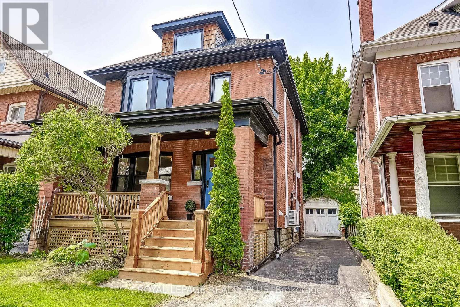 192 Kensington Avenue S, Hamilton, Ontario  L8M 3H7 - Photo 3 - X12439664
